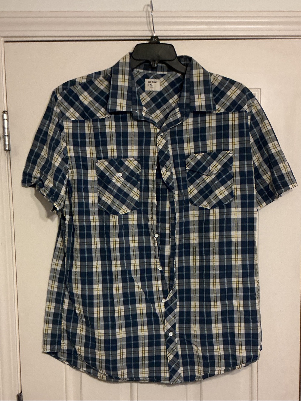 Old Navy Men's Navy and White Plaid Short-Sleeve Button-Down Shirt
